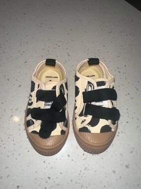 Kids Canvas Sneakers in Black and Cream with Brown Toe